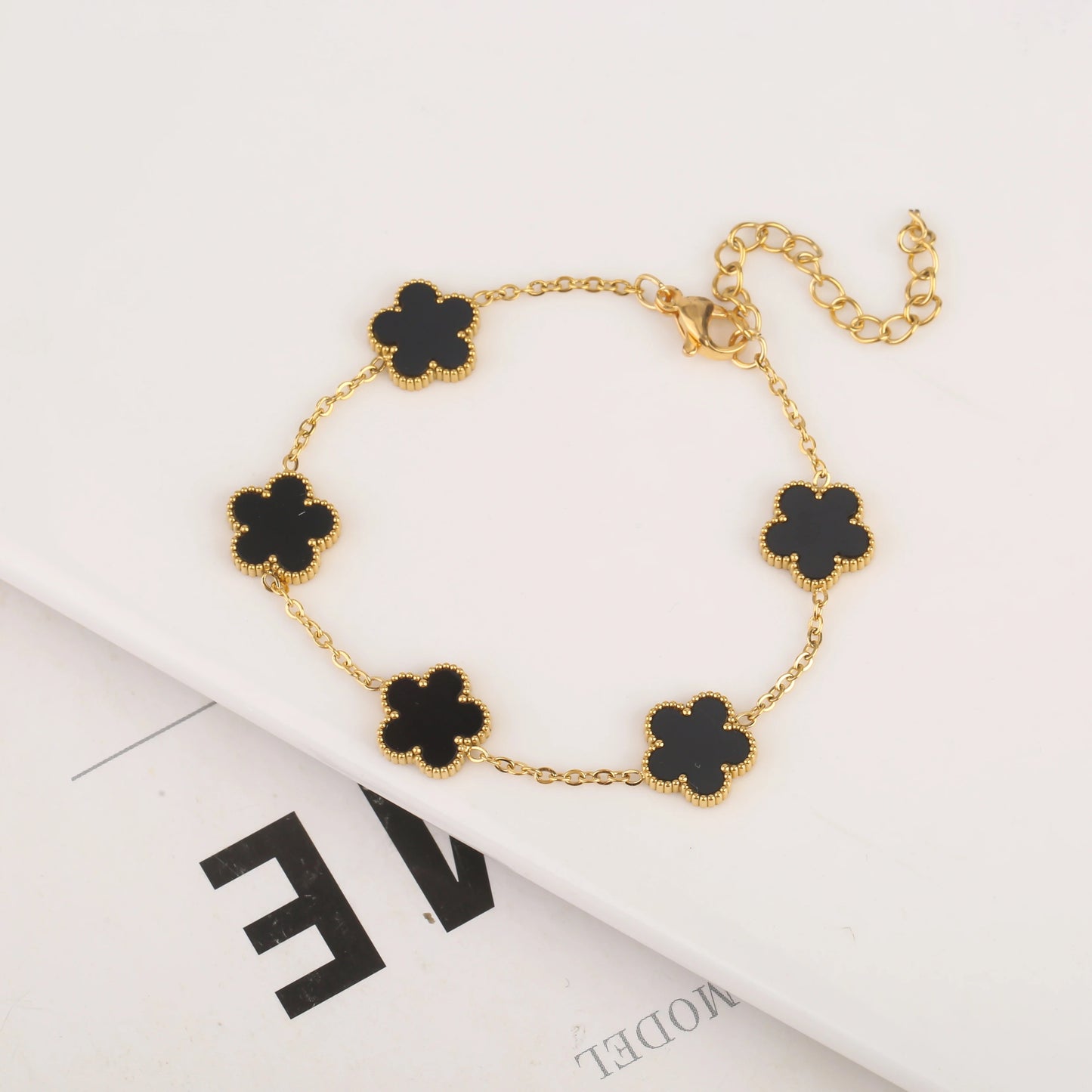 Italian Style Trend Stainless Steel Gold Plated Five Leaf Clover Bracelet